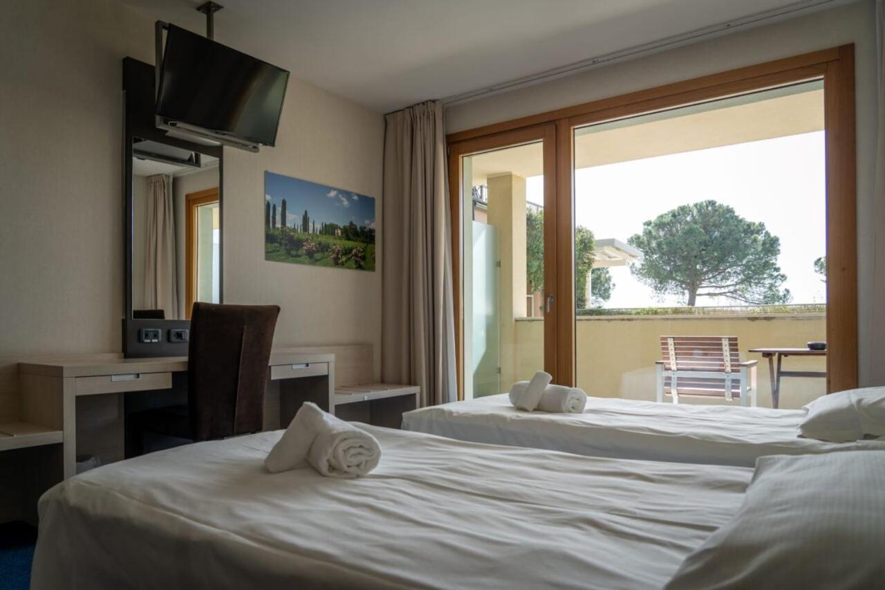 Cocca Royal Thai Hotel Sarnico